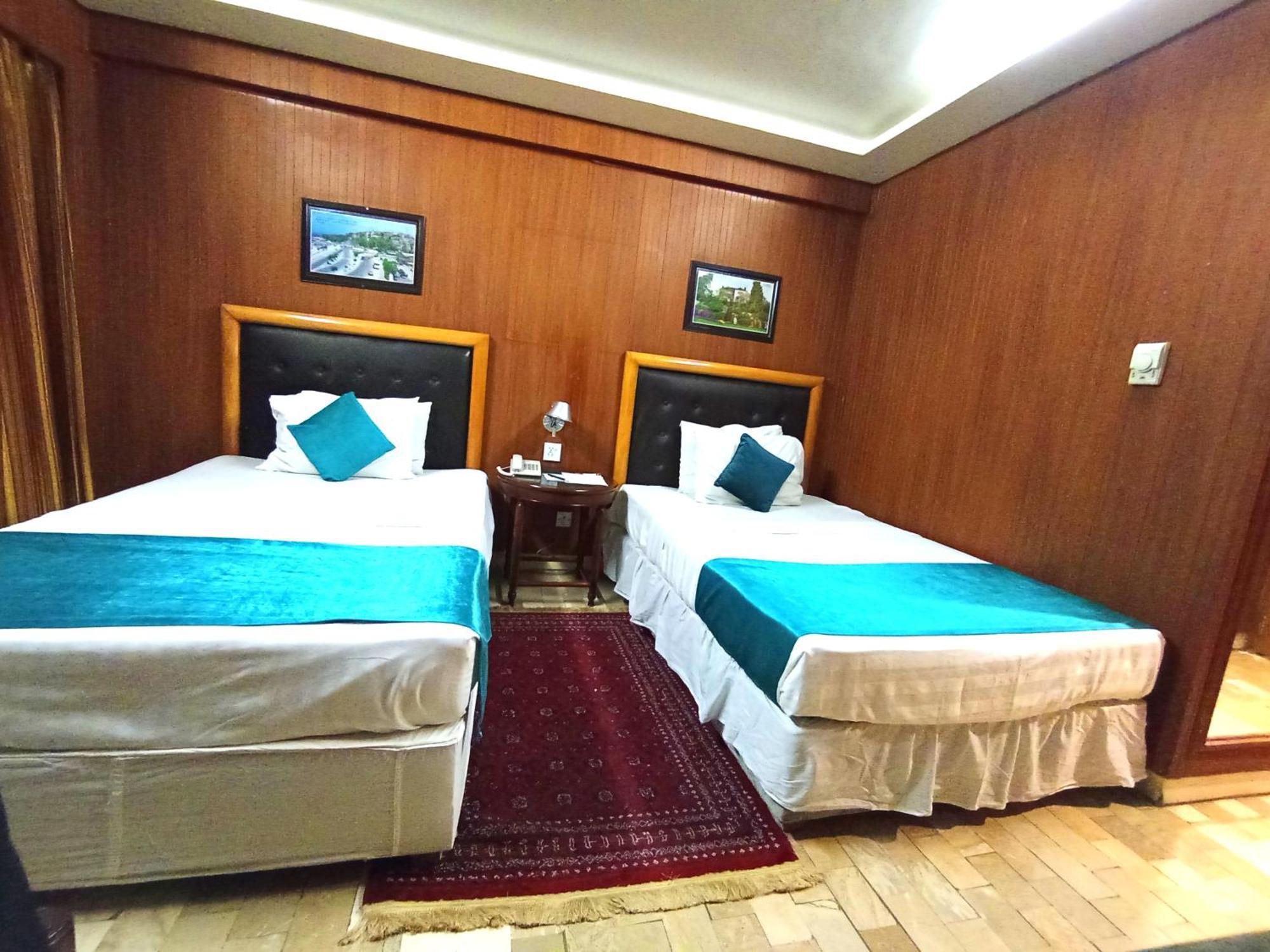 Hotel One Karachi Buitenkant foto